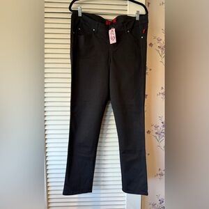 NWT Tripp NYC Black Twill Skinny Pants in Size 14S From Torrid
